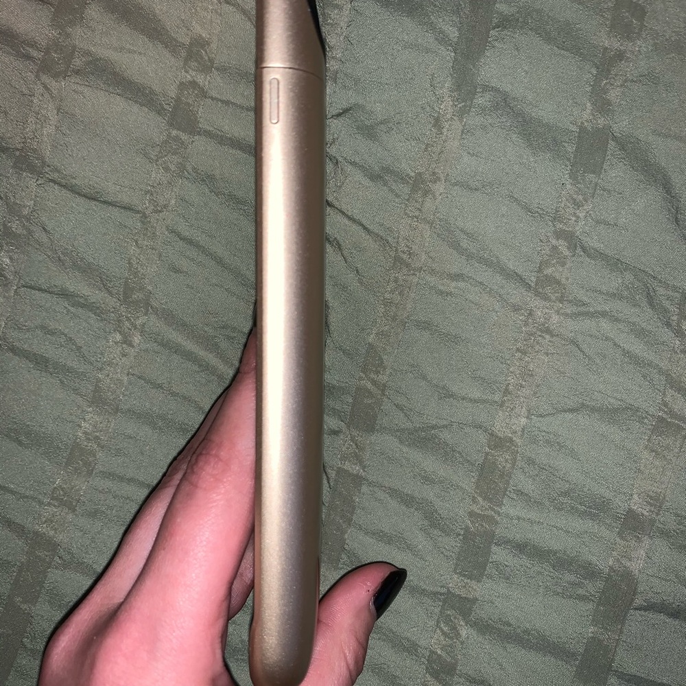 Morphie Charging Phone Case - Picture 5 of 5